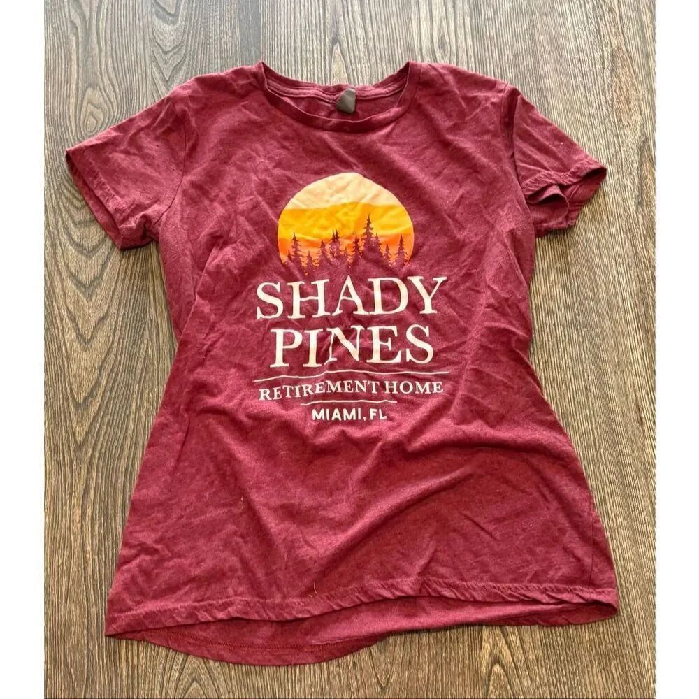 Instant Message Shady Pines Retirement Home Graphic Print T-Shirt Red Size M